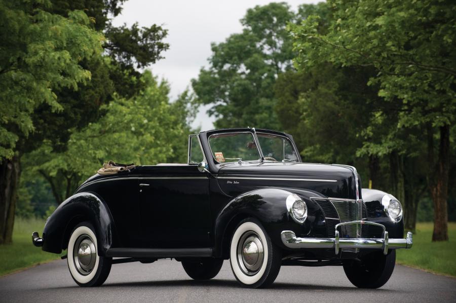  Ford DeLuxe Convertible 1940 года  (фото 7 из 7)